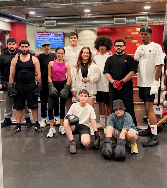 Group boxing class at Arsenal Boxing